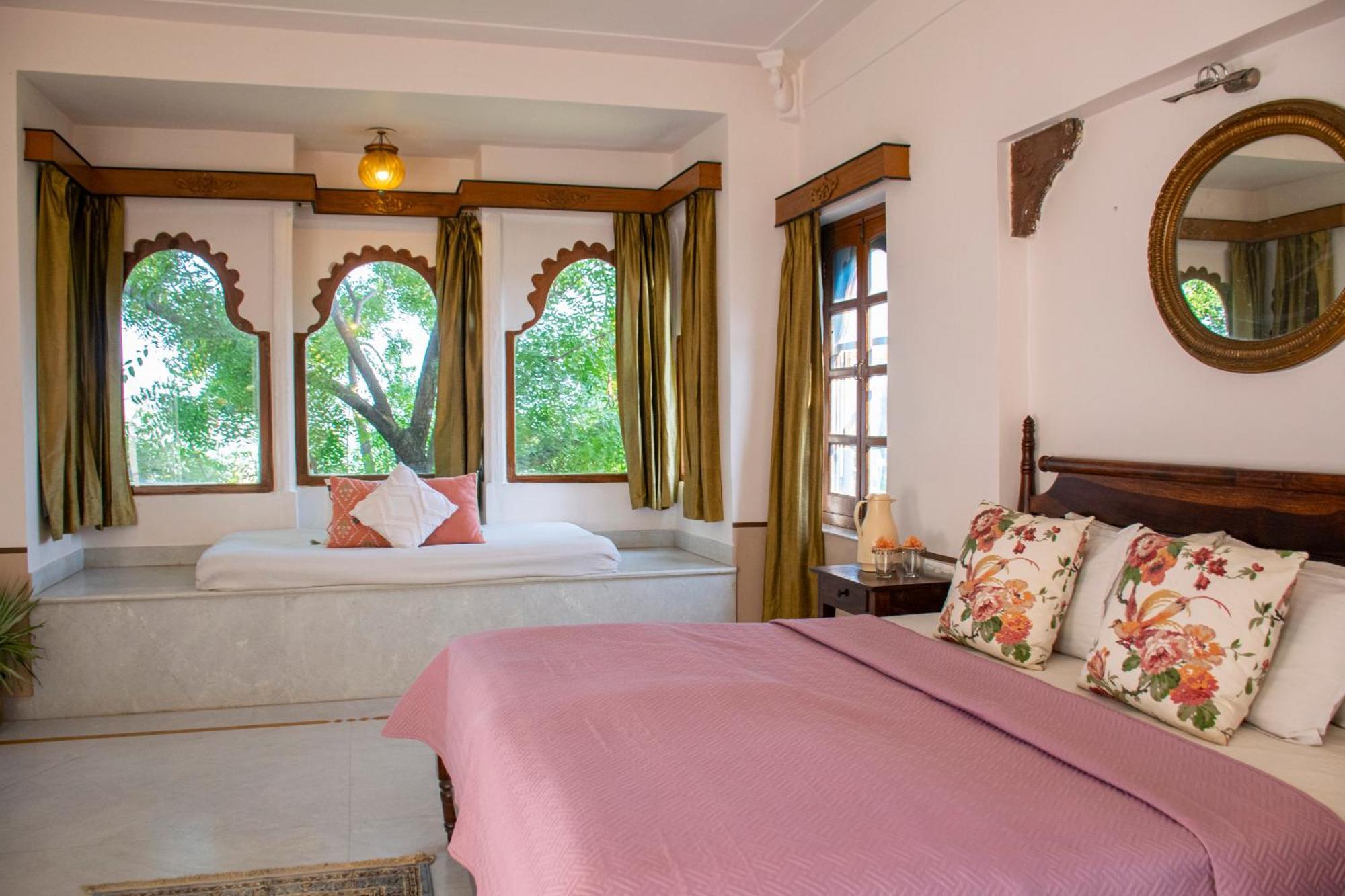 Titardi Garh- 18Th Century Castle Homestay Udajpur Exteriér fotografie