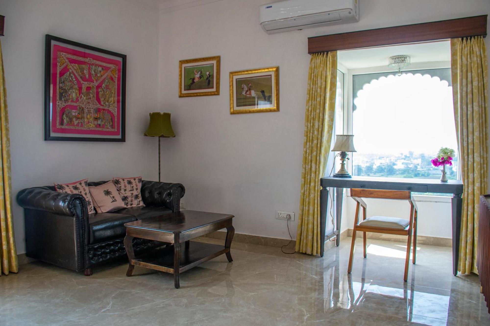 Titardi Garh- 18Th Century Castle Homestay Udajpur Exteriér fotografie